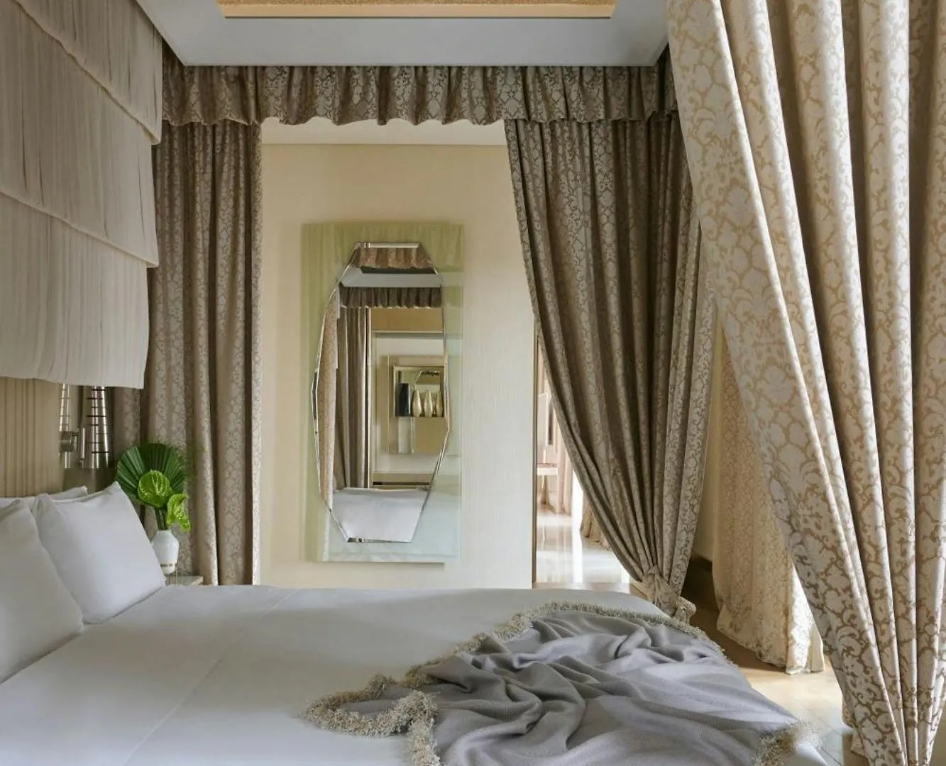 Excelsior Hotel Gallia, A Luxury Collection Hotel, Milánó 5*,