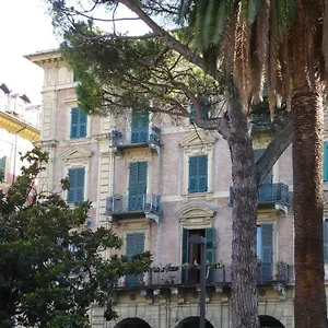 Lacasadianna Habitación en casa particular La Spezia