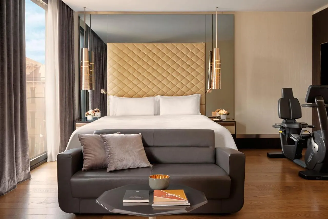 Excelsior Hotel Gallia, A Luxury Collection Hotel, Милан